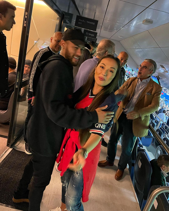Vlăduța Lupău, dezvăluiri despre întâlnirea cu Neymar la Paris! „Nu mi-a venit să cred că e adevărat”