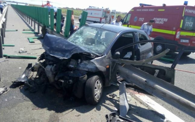 Cine este poliţistul-erou care a ajuns primul la faţa locului după teribilul accident de pe A4! Cum le-a salvat viaţa victimelor coliziunii