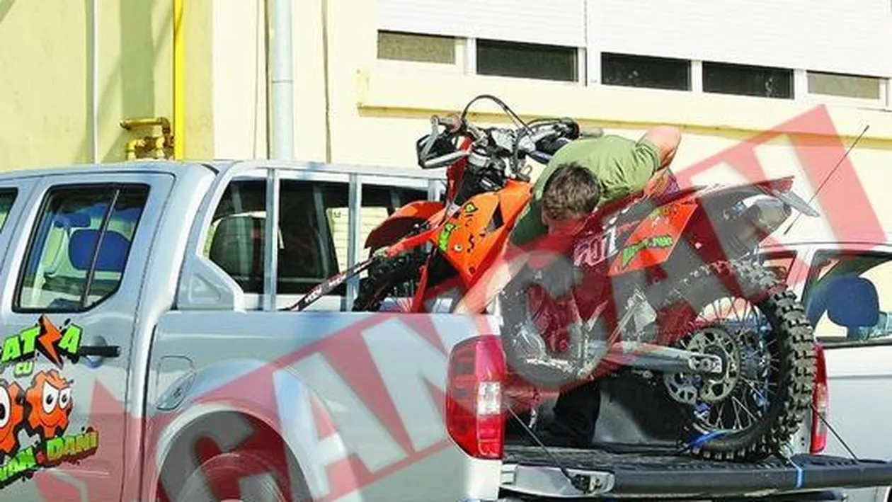 De ce nu are Dani Otil iubita