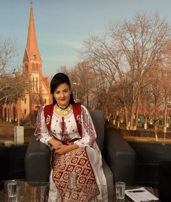 Cântăreața de muzică populară, Denisa Gog, a murit într-un accident. Artista avea doar 22 de ani