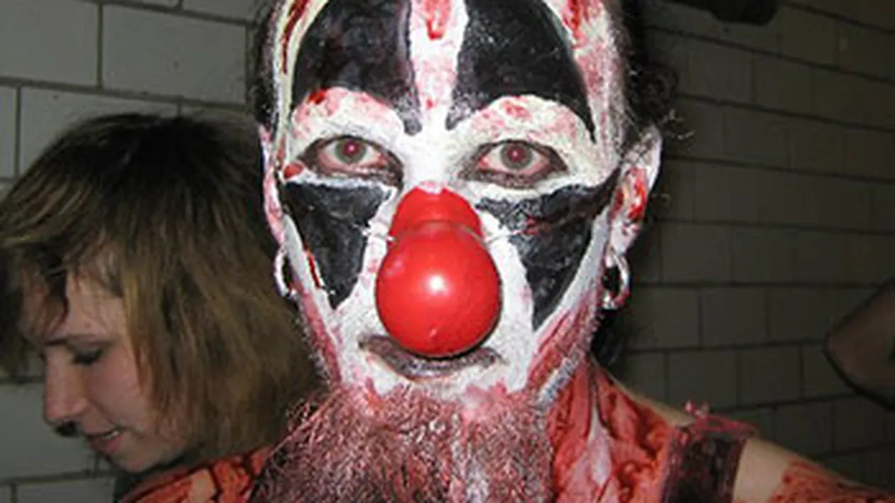 Toboşarul unei trupe rock a fost arestat după ce a violat un copil de 10 ani: Eram într-o relaţie stabilă