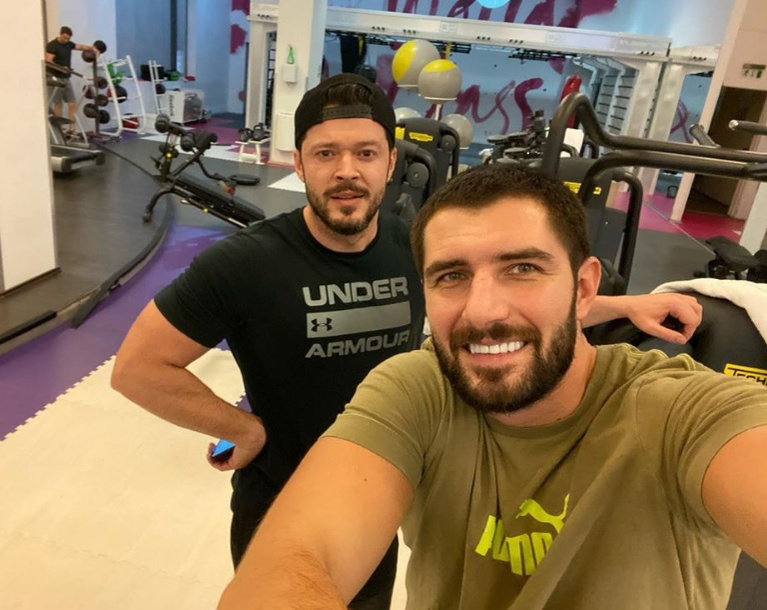 Victor Slav și Cătălin Cazacu au demarat un proiect pentru tinerii însurăței, „Wedding Crashers”