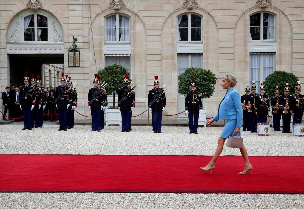Secretul siluetei Primei Doamne a Franţei! Ce mănâncă Brigitte Macron şi cum reuşeşte să se menţină în formă