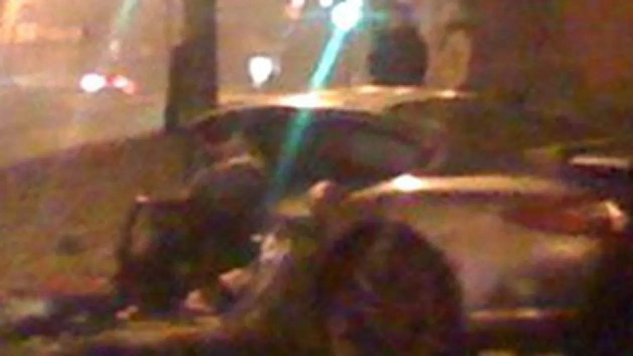 Accident la 300 km la ora! Uite ce a ramas din masina!