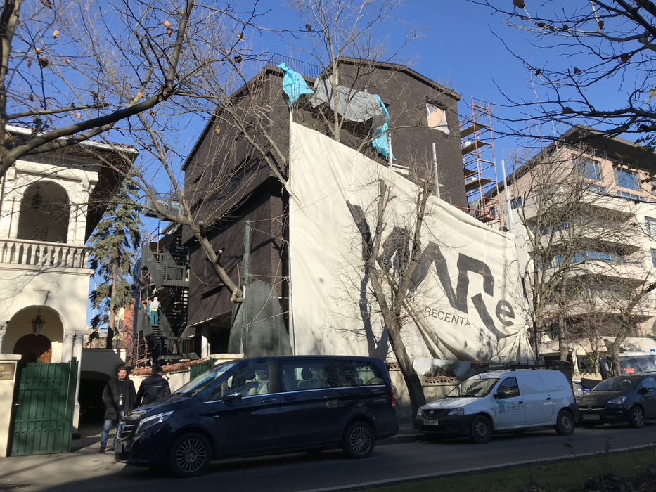 Aşa arată acum clădirea care ar trebui să găzduiască Muzeul de Artă Recentă