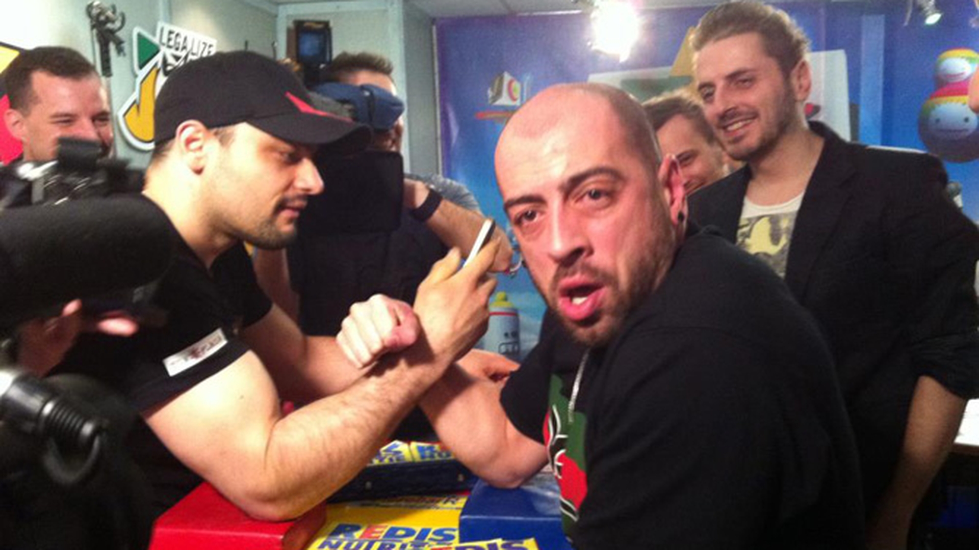 CRBL il provoaca pe campionul mondial la skandenberg, Ion Oncescu! Care dintre ei crezi ca va castiga?