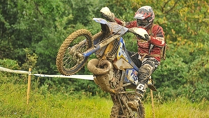 Dani Otil, din ce in ce mai bun la enduro! VEZI AICI cum s-a descurcat matinalul de la Antena 1 la cel mai greu concurs de pe Planeta