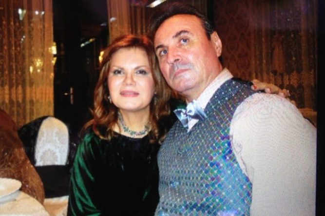 Adriana Bahmuţeanu, fotografiată la priveghiul lui! Lacrimi şi durere în showbiz
