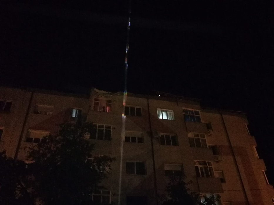 Vijelia a lovit în toiul nopții