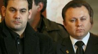 Razboiul dintre fratii Dolanescu a distrus casa rapsodului! Lasat in paragina, imobilul nu mai valoreaza nici 700.000 de euro!