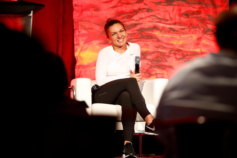 Simona Halep a fost cerută de soție! Toni Iuruc i-a oferit un superb inel de logodnă. Au stabilit deja data nunții