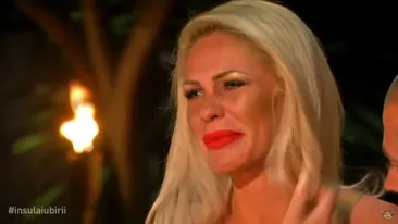 Hannelore de la ''Insula Iubirii'' a răbufnit pe Facebook. Ce a deranjat-o pe blondină. “Așa sunt...”