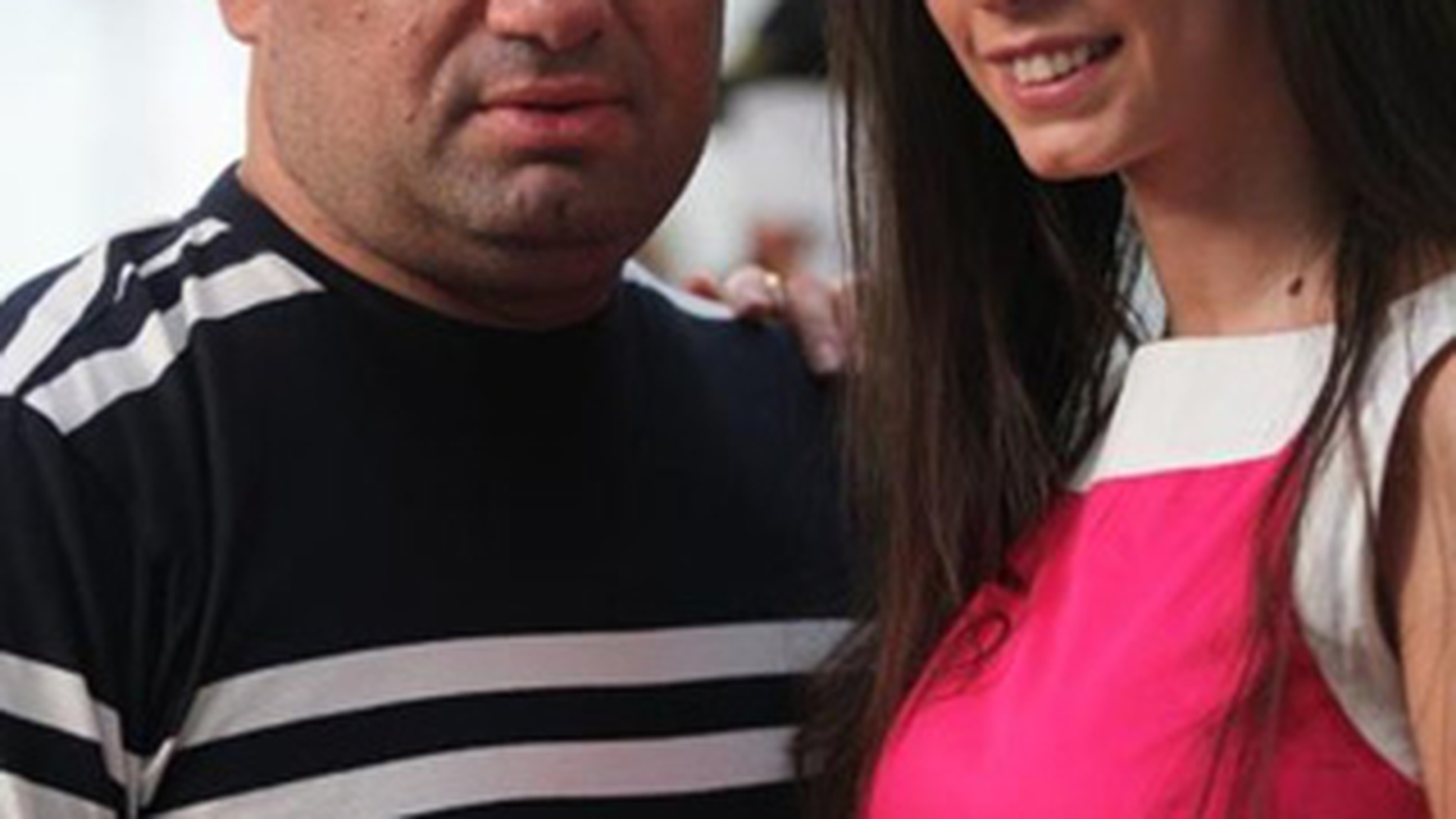 Suta la suta n-ai vazut asta cand te-ai uitat la MasterChef! Iuliana Luciu a lucrat in echipa emisiunii - "Nu e important ce am facut eu acolo!" Este ruda cu Chef Scarlatescu?