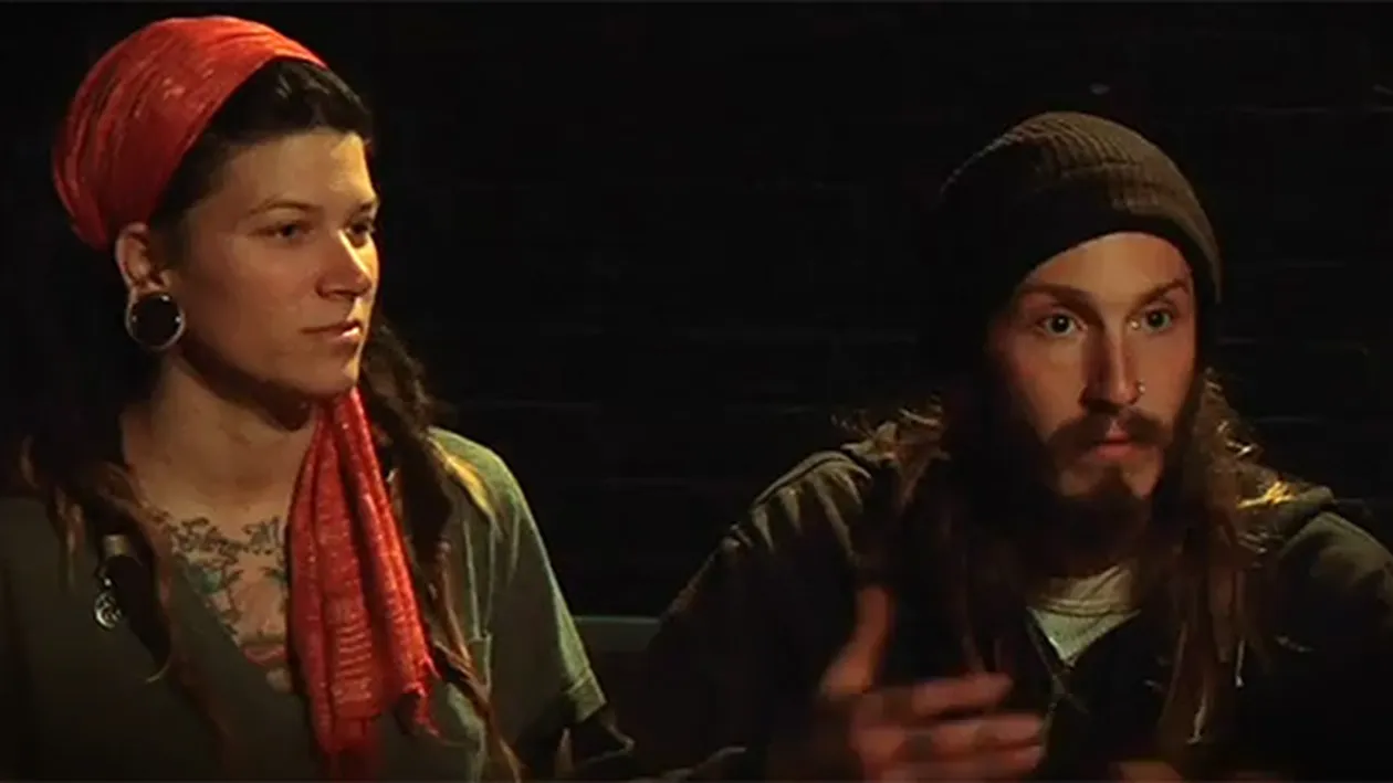 Decizia luata de o femeie insarcinata care a miscat o lume! Cum a putut sa isi aleaga un delfin care sa o asiste la nastere