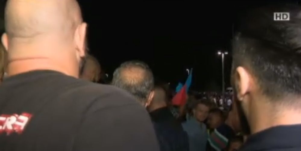 Gigi Becali, scandal cu suporterii după meci: „Bă, cine ești tu să mă înjuri pe mine?”