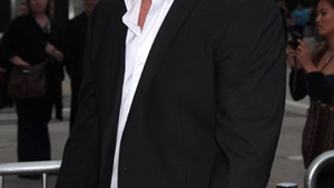 Ti-a placut blondul "Sawyer" din "Lost"? E si mai sexy acum!