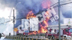 Un incendiu a distrus o cladire de opt etaje aflata langa doua benzinarii. Cartierul Militari, la un pas de dezastru