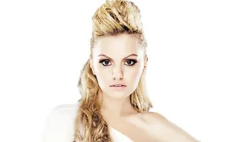 Povestea din spatele succesului Alexandrei Stan, transformata din ospatarita in diva. Din casa de langa cimitirul comunei, pe scenele mondiale