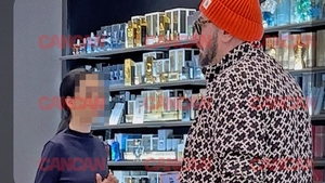 Misiune specială în luna cadourilor. Micutzu, camuflat printre esențe fine!