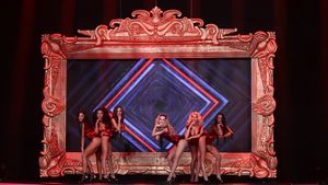 Stai acasă de Revelion? TVR 2 a pregătit pentru noaptea dintre ani un maraton al starurilor, muzicii şi umorului