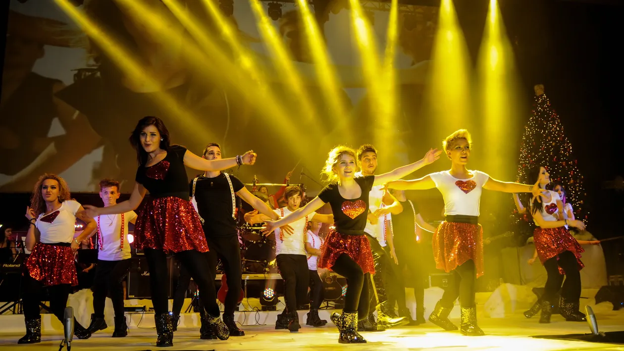 Peste 5.000 de fani au sărbătorit Crăciunul în avans cu Lala Band, la Sala Polivalentă din Bucuresti