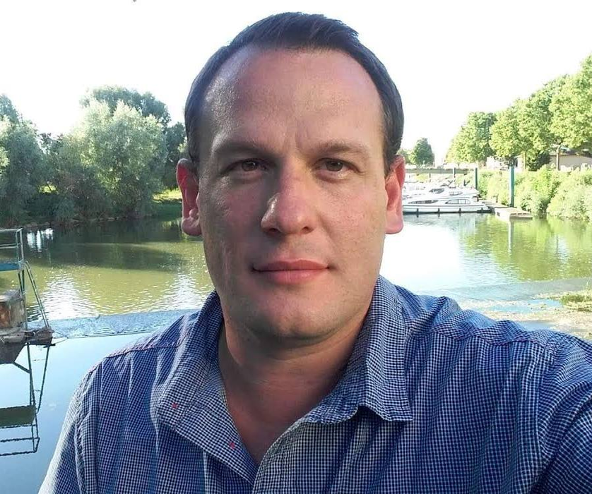Jean-Francois al Greciei pretinde că este fiul Regelui Mihai I