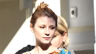 Dat de gol de SMS-uri! Fosta iubita a adus in instanta mesajele pe care i le-ar fi trimis Aldo Blaga, de la Vocea Romaniei, dupa ce a nascut, si i-a convins pe judecatori sa-l oblige sa faca testul ADN!