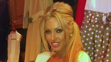 Loredana Chivu tună si fulgeră pe Facebook! Blonda le-a pus le-a punct pe invidioasele urâte: Ce proaste sunteti