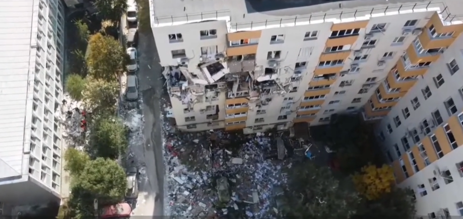 Urmările exploziei din cartierul Rahova! Deflagrația a distrus tot. Imagini din dronă 