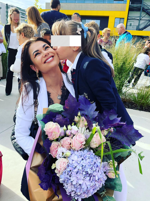 De când a rămas văduvă, Iuliana își crește singură fetița foto: arhivă personală