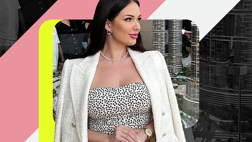 La un an de la divorț, Deea Maxer și-a schimbat radical viața! E pe punctul de a ”lovi” în Dubai!