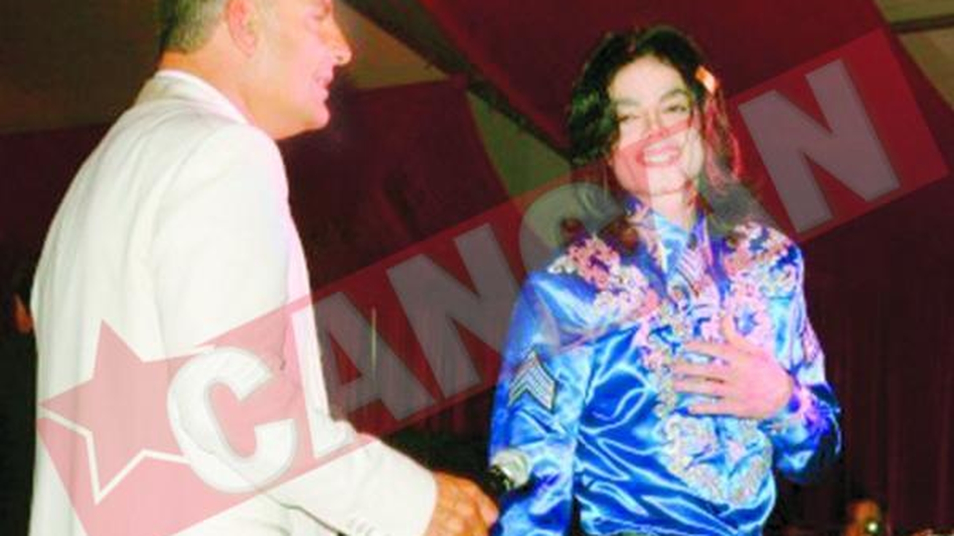 Vrea sa-i viziteze pe copiii lui Michael