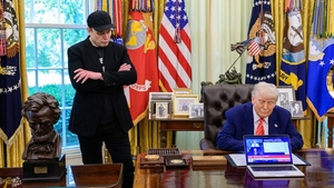 Donald Trump i-a dat FATALA lui Elon Musk! De ce l-a forțat să plece de la Casa Albă și a „dat” în Tesla