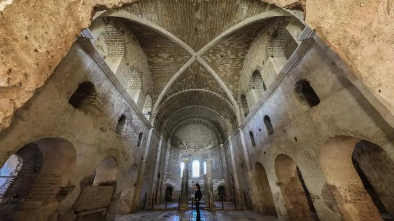 Arheologii au descoperit mormântul lui ”Moş Crăciun”! Unde a fost înmormântat moşul cel bun