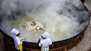 Un bucătar a murit în timp ce pregătea mâncare pentru o nuntă. Bărbatul a căzut într-un ceaun uriaș cu ciorbă