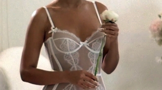 Beyonce, mireasa sexy in noul videoclip! Isi canta fericirea in lenjerie intima