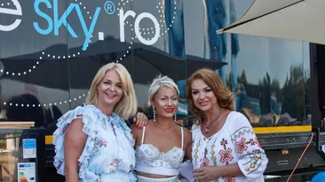 A avut loc prima prezentare de modă din lume la 50 m înălțime, pe o platformă Dinner In The Sky! VIDEO