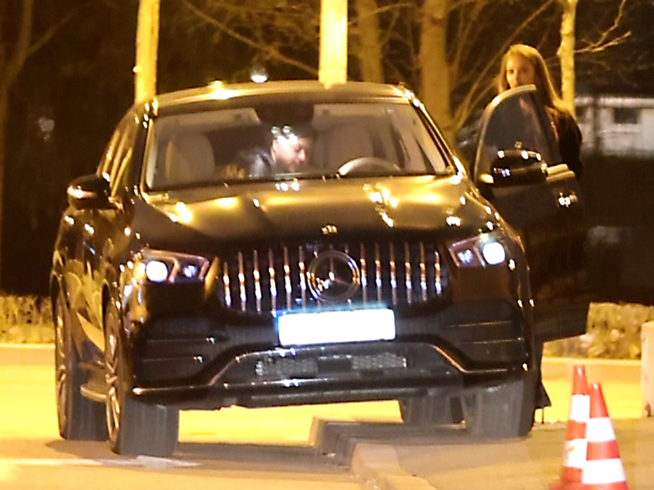 Bianca și Gabi, după ce au luat cina la Bone (SURSA FOTO: CANCAN.RO)