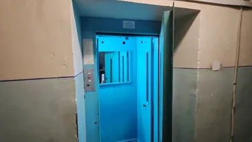 O întâmplare bizară a băgat spaima în locatarii unui bloc din Cluj. Ce se întâmplă în lift, la ora 03:17, în fiecare noapte