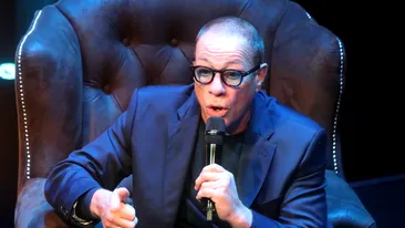 Van Damme, prins într-un film de groază real! Și-a înșelat soțiile, a cheltuit averi pe droguri, iar acum e implicat în cel mai mare scandal din România!