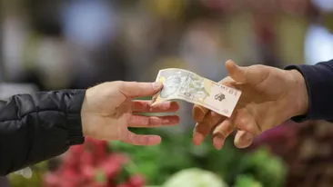 Bancnota de 10 lei care acum valorează 60 de lei. În viitor, o să fie și mai scumpă