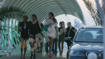 Alexandra Badescu, viata dubla pe litoral