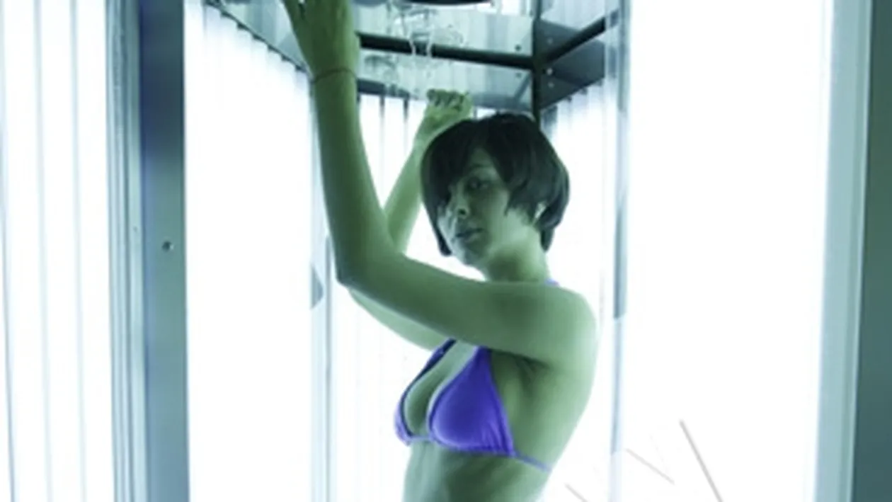 Sora lui Pamfile are un trecut tumultos! Rasa in cap de fostul sot, dupa ce a prins-o in camera de hotel cu amantul!