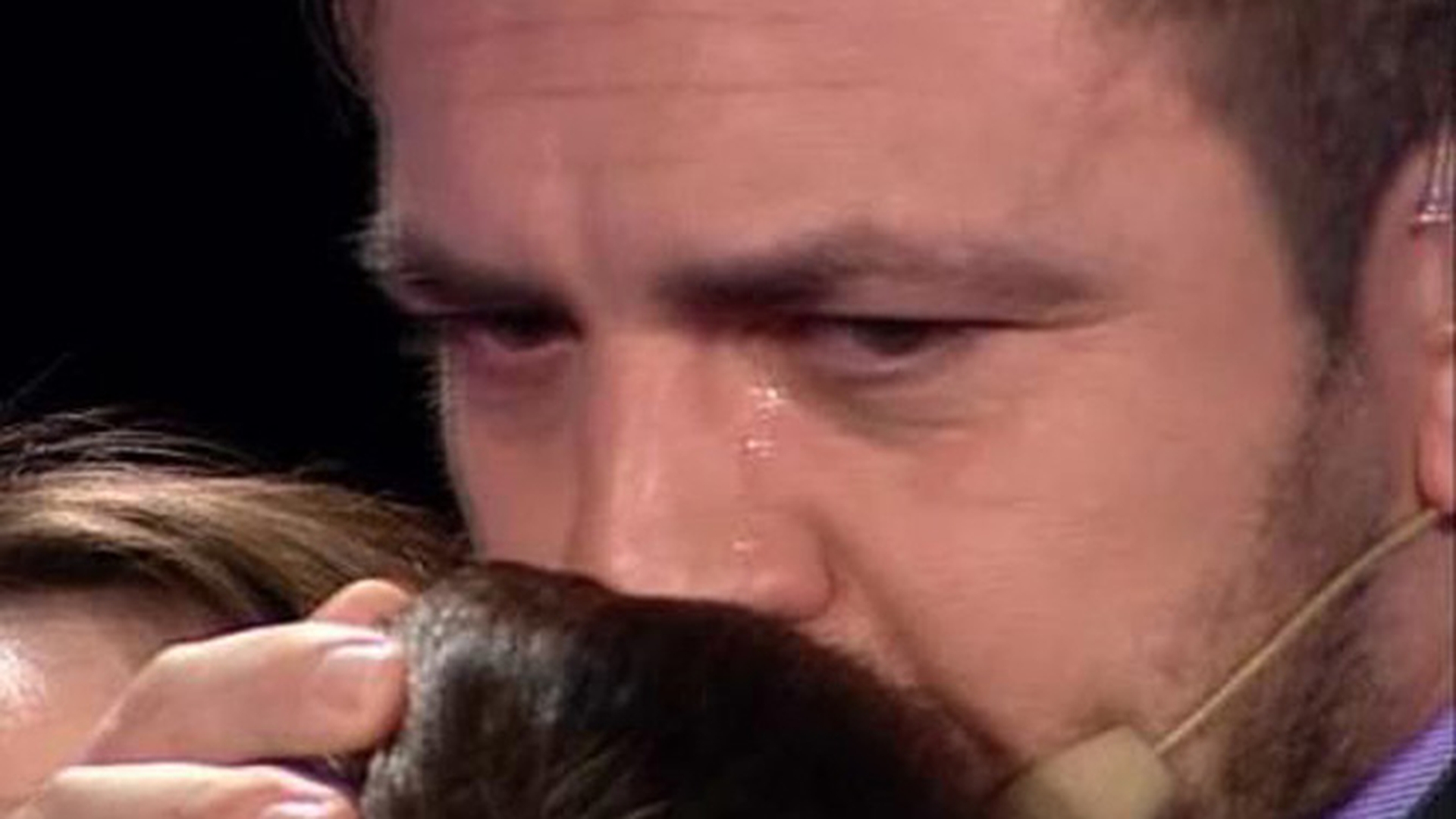 Horia Brenciu plange de mama focului! Afla ce a patit la "Vocea Romaniei"!