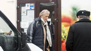 Femeia care a facut istorie in atletismul mondial este extrem de activa, la 76 de ani. Iolanda Balas, la cumparaturi