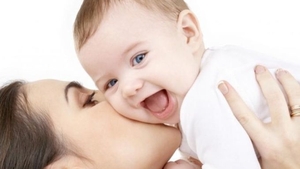 Regulile noi privind concediul maternal intră în vigoare