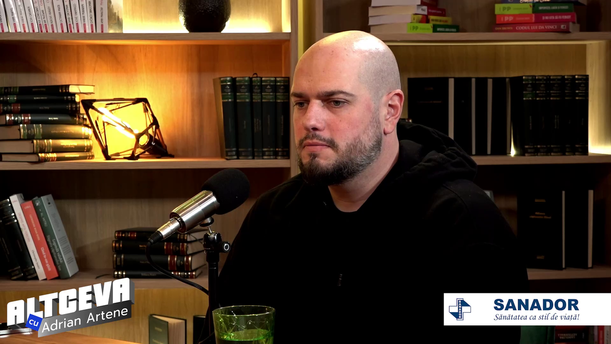 Podcastul poate fi urmărit integral pe canalul de YouTube ”ALTCEVA cu Adrian Artene” / (Sursa: Captură video)
