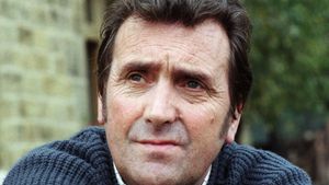 Încă un actor a murit ucis de coronavirus. Johnny Leeze avea 78 de ani și probleme cu inima