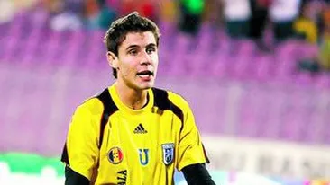 A aranjat amicalul pentru a-l vinde pe Lung Jr.!