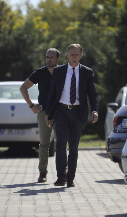 Daum a "şters-o" în mare secret din România, după ce a ajuns la o înţelegere cu FRF